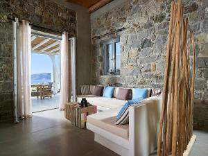 Lithos Luxury Rooms (Adults Only) Milos Greece