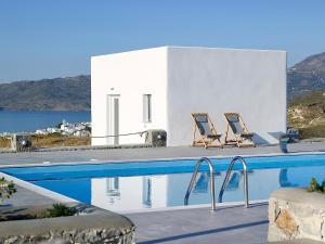 Lithos Luxury Rooms (Adults Only) Milos Greece