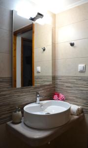 Volta Stonehouse Apartments