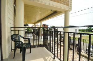 Twin Room with Balcony room in Guest House Kassis