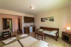 Zeus Apartments