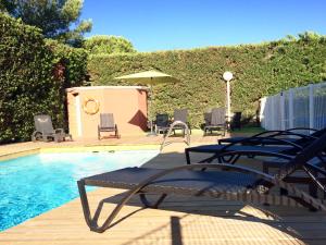 Hotels Kyriad Martigues Ecopolis : photos des chambres