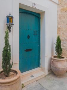 Chapel 5 Suites, 5, Alley 5, St Lucy Street, Naxxar, Malta.