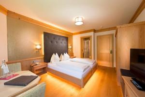Double Room room in Hotel Alpina