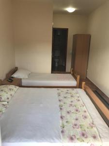 Moonlight Apartments