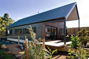 Margaret River Bungalow-1-street - pet friendly - Margaret River