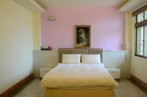 Phòng Deluxe Giường Đôi Có Ban Công (Deluxe Double Room with Balcony)