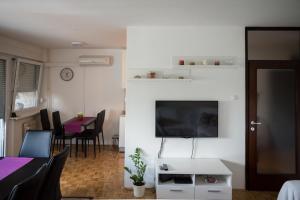 Apartment Dawn 