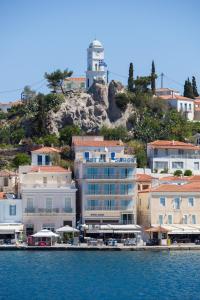 Hotel Saron