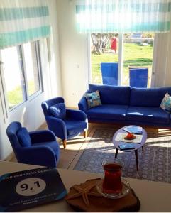 Clementin Suits Sigacık