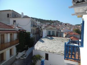 Adonis Rooms Skopelos Greece