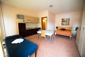 Triple Room room in Hotel La Maison Jolie