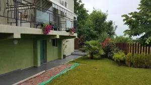 Aheloy Apartments - 阿赫洛伊