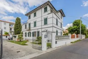 雷莱斯天堂住宿加早餐酒店 - 比萨