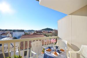 Studio - Second Floor room in Apartments Mira