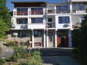 Guest House Tony - 内塞伯尔