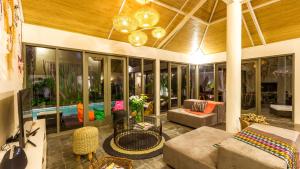 Luxury Villa Kudeta 300m BEACH and heart of Seminyak