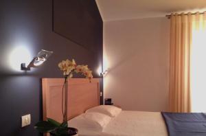Double Room (1 Adult)