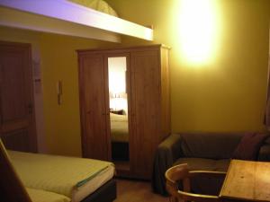 Triple Room room in Huize Rafael