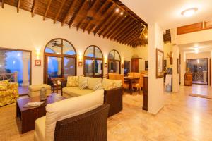 La Colina - 3 Bedrooms