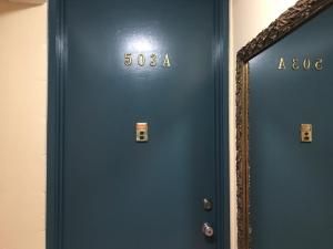 Standard Studio room in Waikiki Whale Watcher Apts 503A