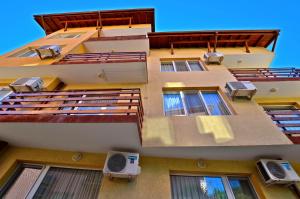 Rossitsa Holiday Apartments