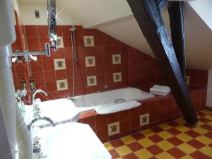 Hotels L'Hostellerie du Chateau : photos des chambres