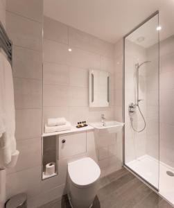 Deluxe Double or Twin Room room in Camden Enterprise Hotel