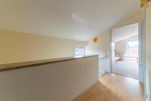 Apartment room in Laatzen Apartment (1620)