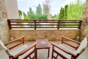 Junior Suite with Pool View