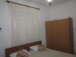 Guest House and Tavern Leo