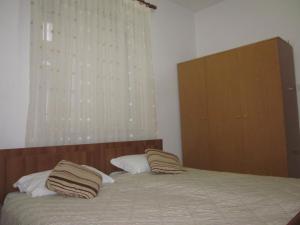 Guest House and Tavern Leo