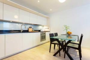 Veeve - Zen By The Water