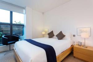 Veeve - Zen By The Water