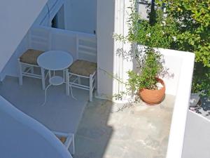 Yiannis Studios Paros Greece