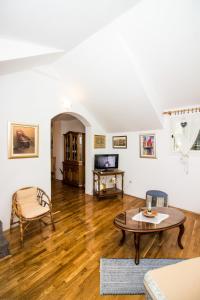 Apartments Kuća Mala