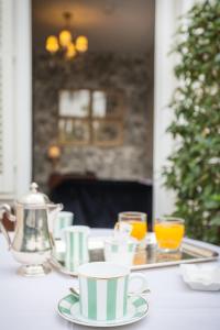 Hotels Hotel Duc De St-Simon : photos des chambres