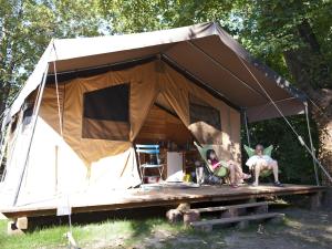 Campings Huttopia Chardons bleus Ile de Re : photos des chambres