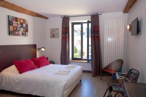 B&B / Chambres d'hotes Les Tournelles - Chambres d'hotes : Chambre Double avec Salle de Bains Privative