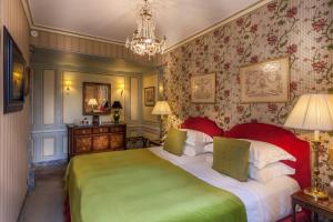 Hotels Hotel Duc De St-Simon : photos des chambres