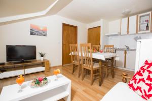 Solis Occasus Apartment