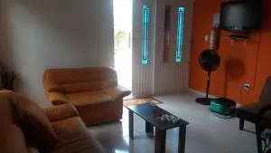 Ludisa House - La Loma