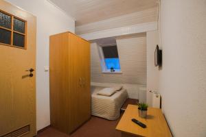 Double or Twin Room - Attic room in Dom Wczasowy KORMORAN Niechorze - 300m od plaży - bon turystyczny