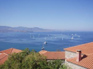 The Schoolmistress With The Golden Eyes, studios & rooms Lesvos Greece