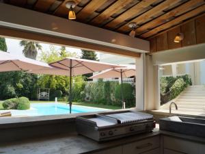 Villas Stylish villa in Mougins with private pool : photos des chambres