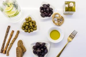 Mikro Livadi Special Lodges - Has an Eco Salt water pool - 150m from the beach