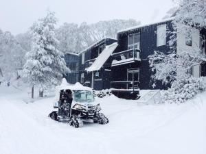 Kilimanjaro Alpine Apartments Falls Creek Australia J2ski