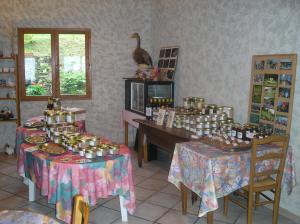 B&B / Chambres d'hotes Ferme Auberge du Bessard : photos des chambres