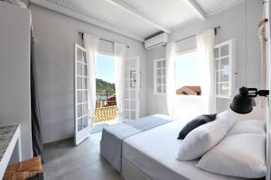 Alia Luxury Apartment