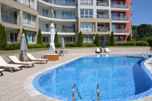 Апартамент Sea Apartment Golden Amos Святі Костянтин і Олена Болгарiя